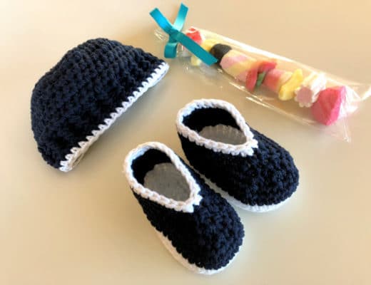 The crochet Parker baby set with hat and booties