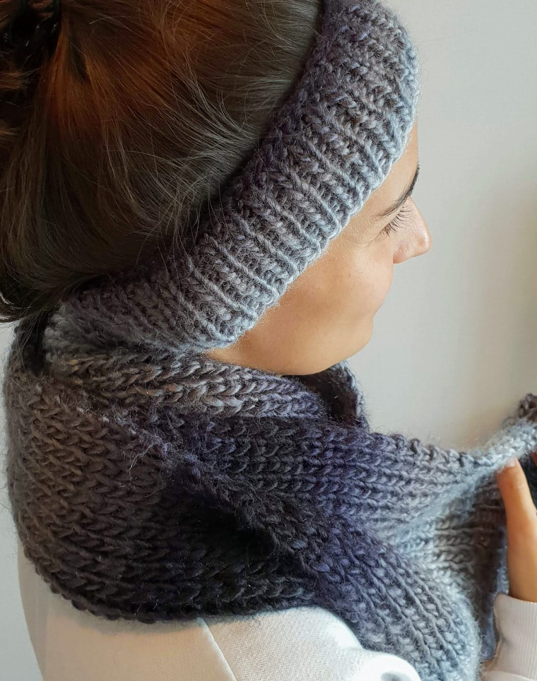 The Knit Winter Nights Set seen from the back modeled by Susana from Fluffy Stitches