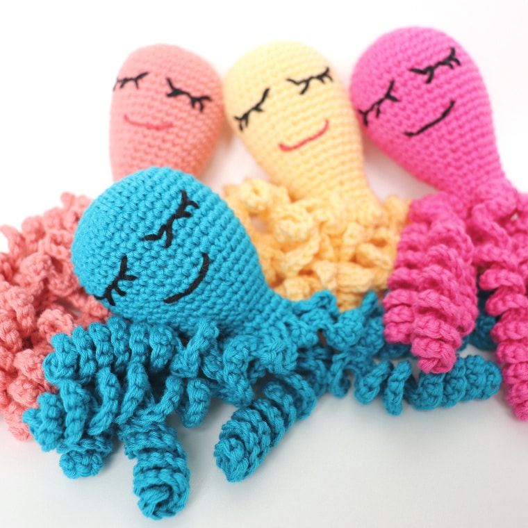 Crochet octopus for a Preemie 2019 cover image with 4 octopus