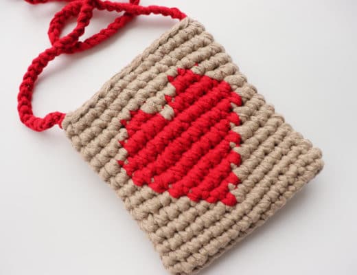 The Crochet Lovely Heart Purse, the perfect gift for Valentine's Day